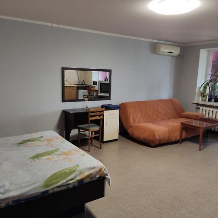 Проспект Миру 35 Apartment Krivoy Rog Bagian luar foto